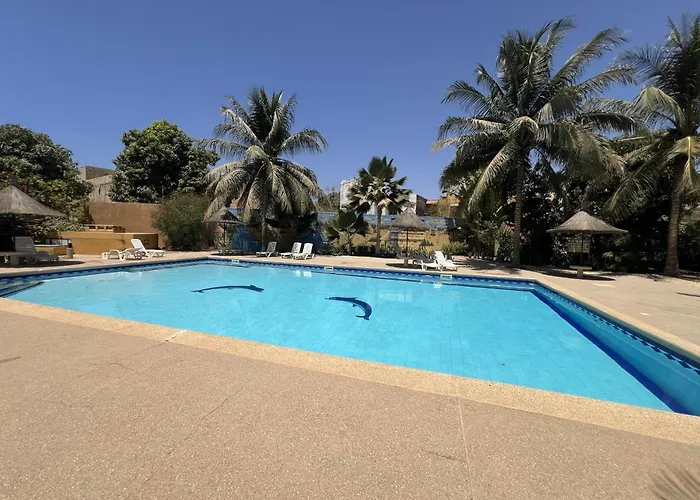 Magnifica Villa En Corazon De Saly ! Con Piscina